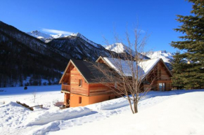 L'Aoùro Hameau des Chazals Nevache Hautes Alpes Névache